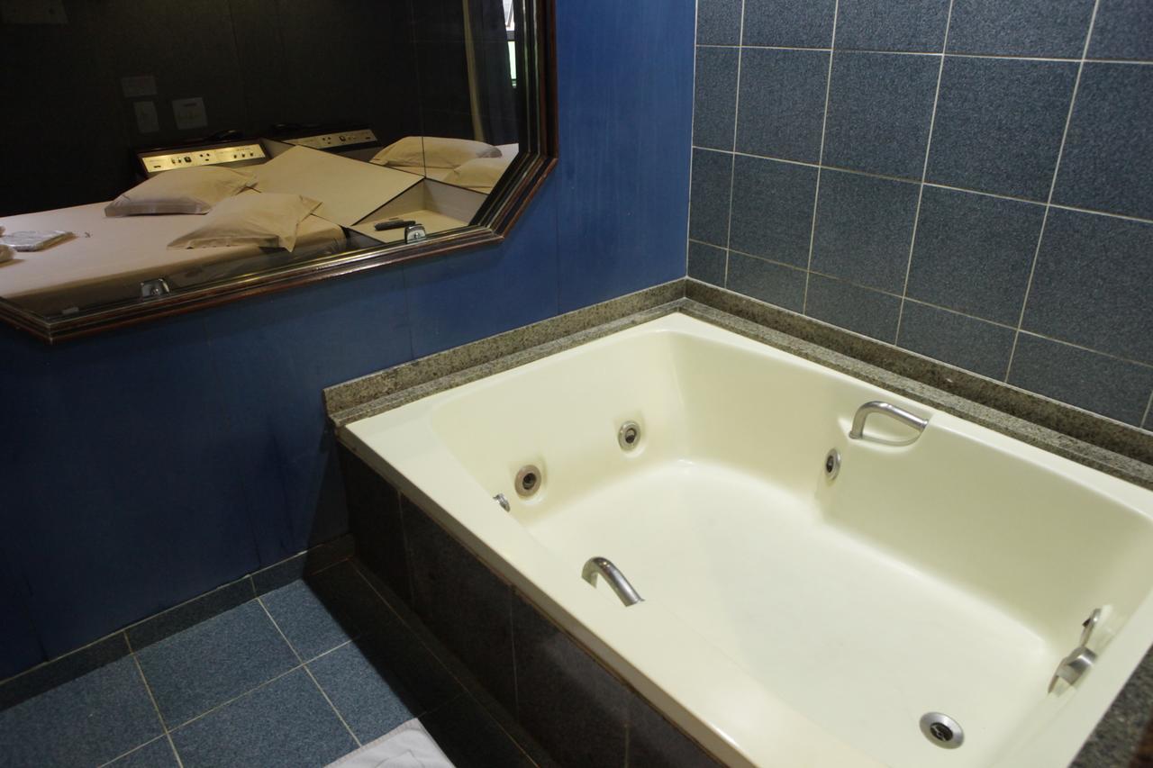 Motel Granville (Adults Only) Дукі-ді-Кашіас Екстер'єр фото